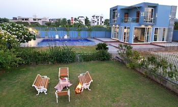 elivaas bluebell villa 2 bhk villa
