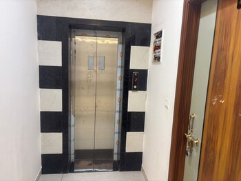 hotel sarveshwar palace