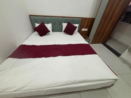 hotel sarveshwar palace