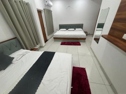 hotel sarveshwar palace