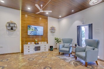 elivaas lavender crest 4 bhk villa