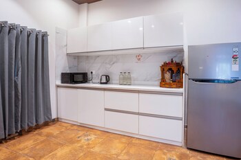 elivaas lavender crest 4 bhk villa