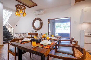 elivaas lavender crest 4 bhk villa