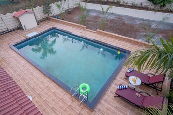 elivaas lavender crest 4 bhk villa