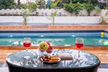 elivaas lavender crest 4 bhk villa