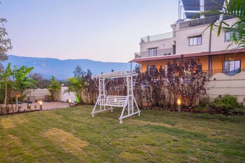 elivaas lavender crest 4 bhk villa
