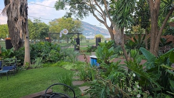 Waterfront Guest House,,2 star