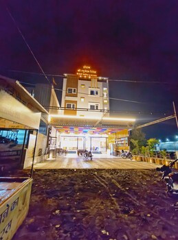 hotel shree raghunandan palace