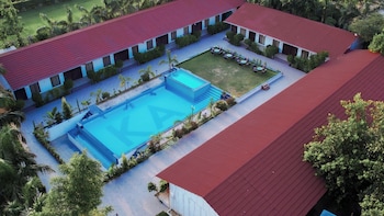 hotel kashi anandam spiritual and wellness