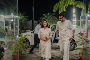 Hotel Kashi Anandam Spiritual & Wellness,,2 star