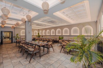 hotel kashi anandam spiritual and wellness