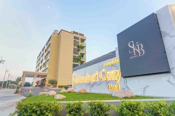 sakhonburi cozy hotel