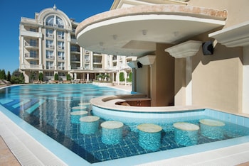 rena alexandria club hotel