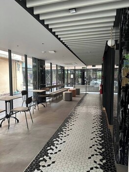 arni hexa hotel at mrt samyan
