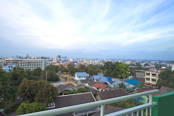 wiz hotel