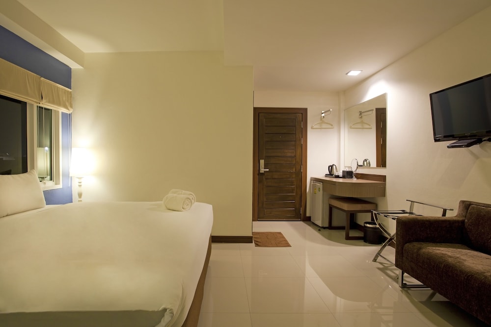 wiz hotel