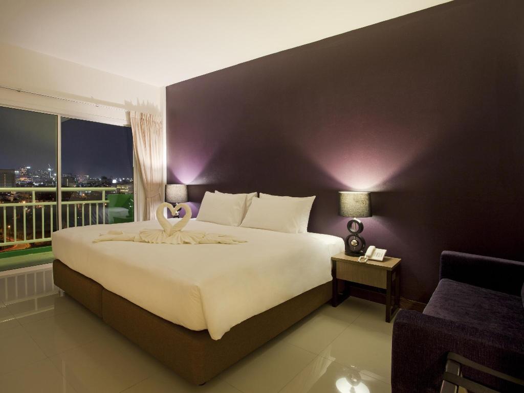 wiz hotel