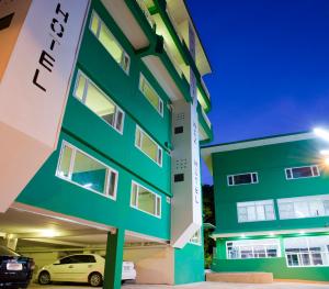 wiz hotel