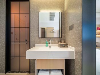 Leishen Jingjie Hotel,,3 star
