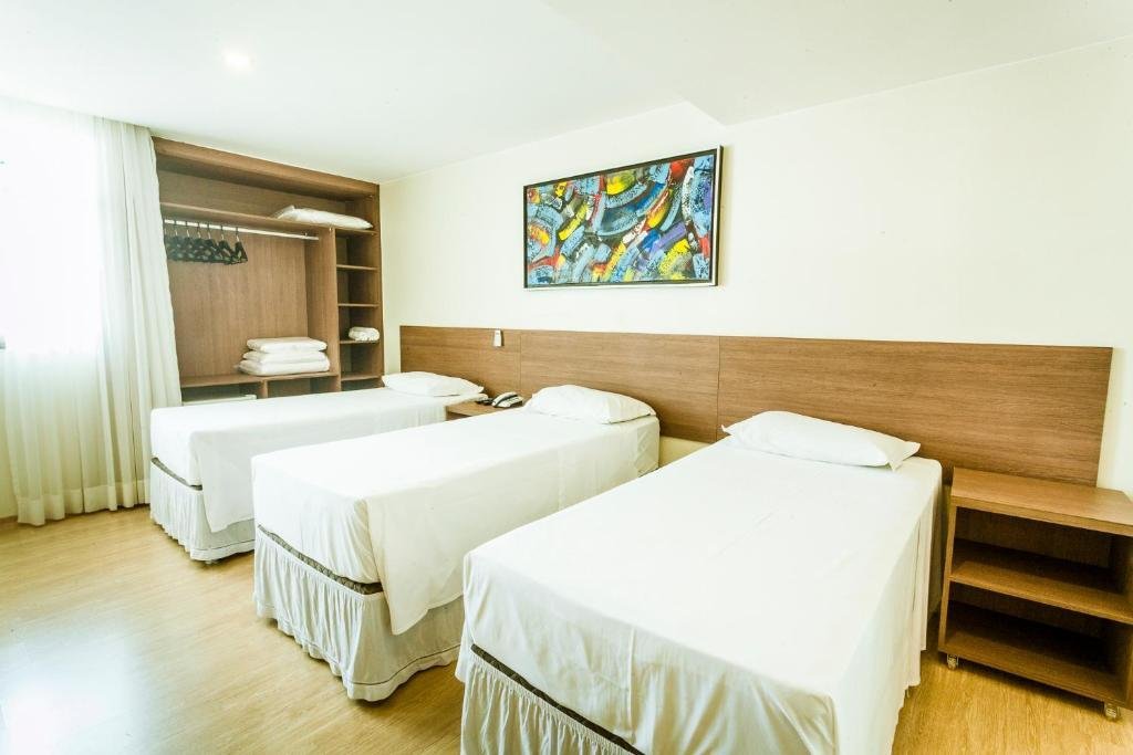 vida plaza hotel