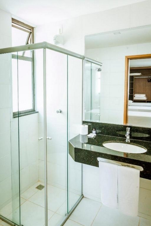 vida plaza hotel