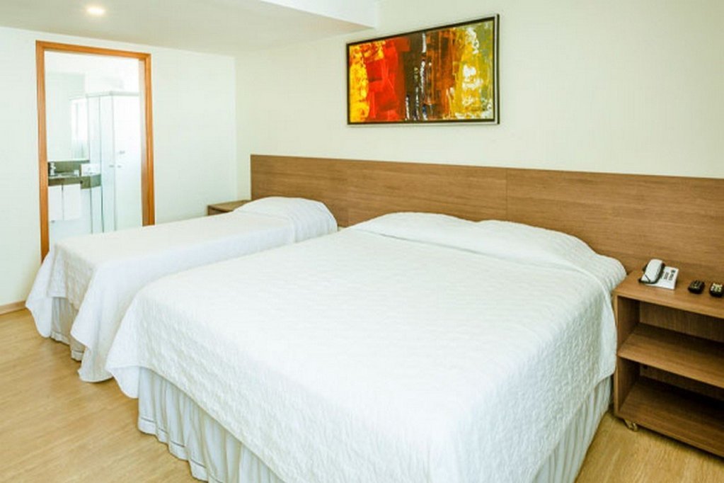 vida plaza hotel
