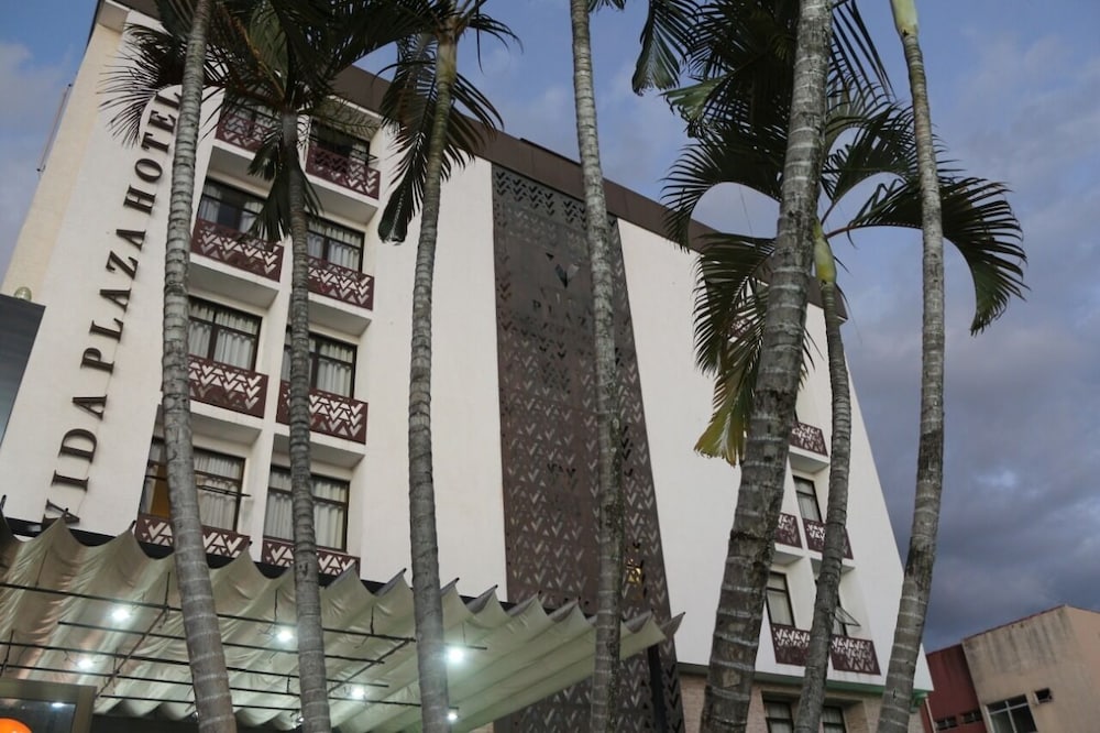 vida plaza hotel