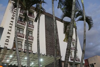 vida plaza hotel
