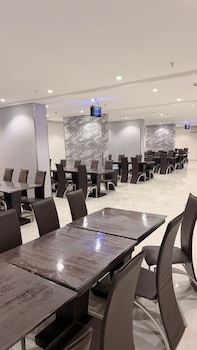 2 asfar alhiaz hotel