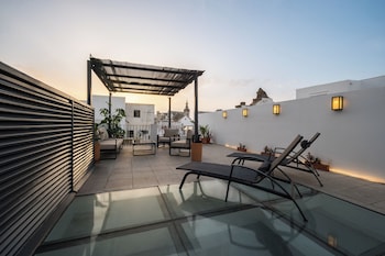 Casa Tomas Boutique Hotel,,2 star