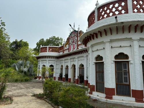 my moms village