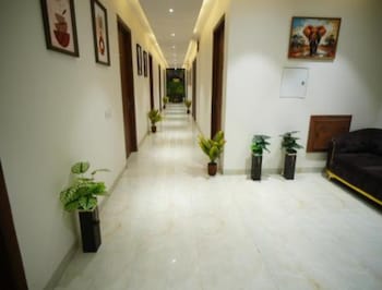 hotel leaf farm ludhiana