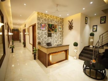 hotel leaf farm ludhiana
