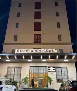 Hotel Surbhi Grant,,3 star