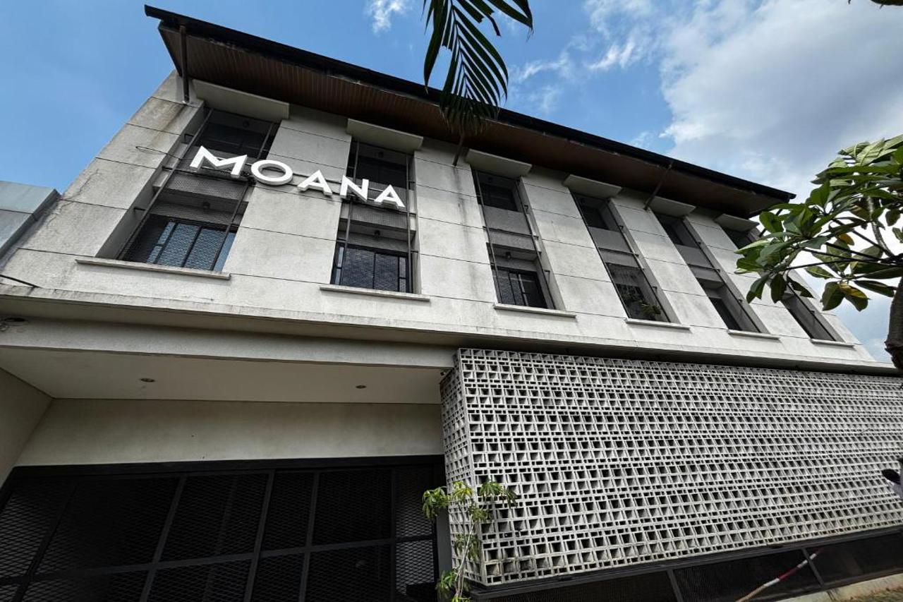 colletion o near living plaza cirebon fo
