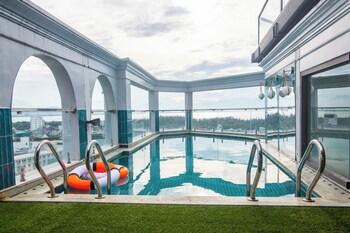 elite riverlight hotel by elite24