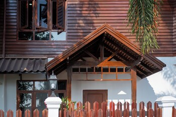 mekong riverside villa