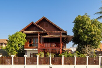 mekong riverside villa
