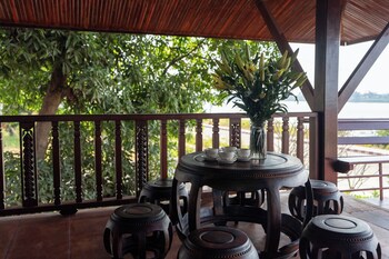 mekong riverside villa