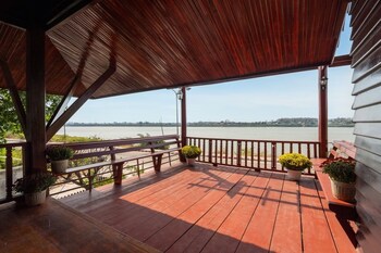 mekong riverside villa