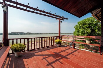 mekong riverside villa