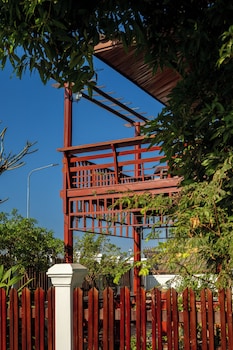 mekong riverside villa