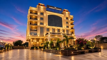 The Amberly Gardens,,3 star