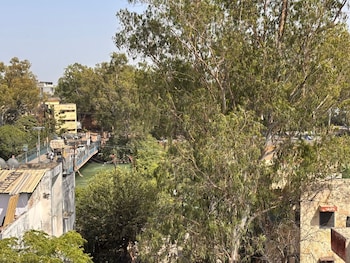 hotel gorli heritage