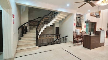 rustam villa
