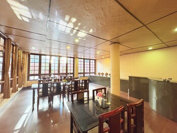 oak ridge retreat gangtok upper mg road