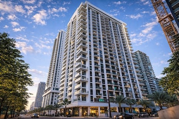 Rs Suites - Miami World Center,,5 star