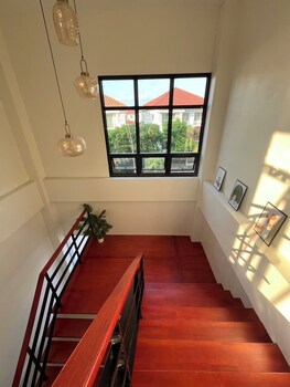 The Olive House Hotel,,2 star