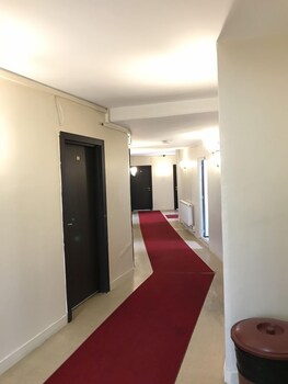 ari otel