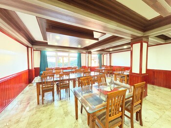 tashi yang gangtok mahatma gandhi marg